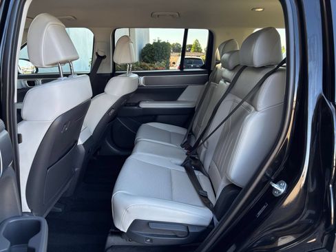 Used 2026 Hyundai Santa Fe SEL FWD image 23