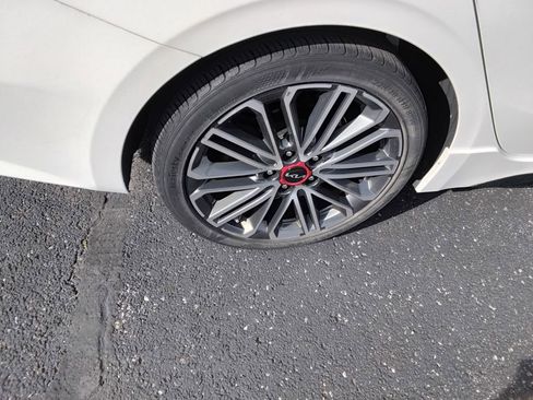 Used 2023 Kia Forte GT w/ GT2 Package FWD image 12