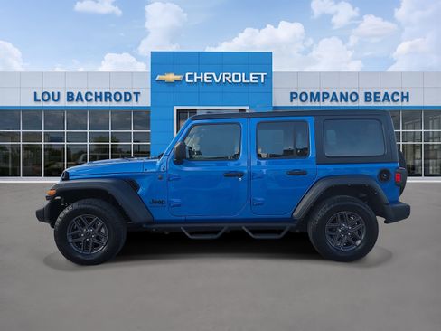 Used 2024 Jeep Wrangler Unlimited Sport AWD/4WD image 4
