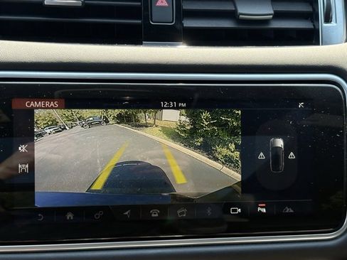 Used 2020 Land Rover Range Rover Sport HSE Dynamic image 38