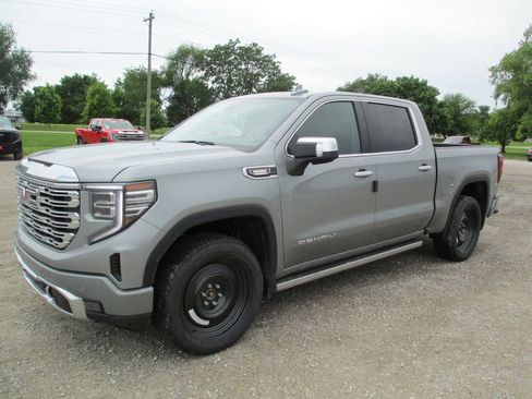 New 2026 GMC Sierra 1500 Denali AWD/4WD image 10
