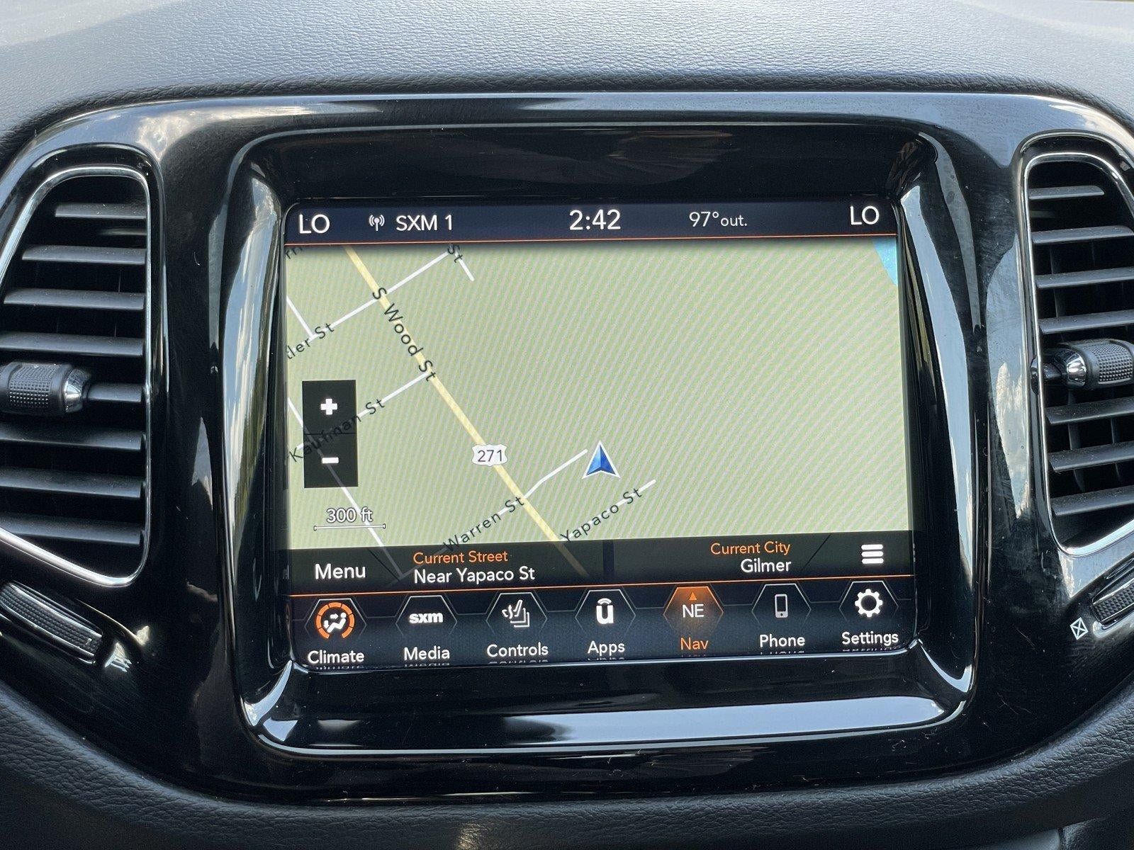 Used 2018 Jeep Compass Latitude w/ Popular Equipment Group AWD/4WD image 25