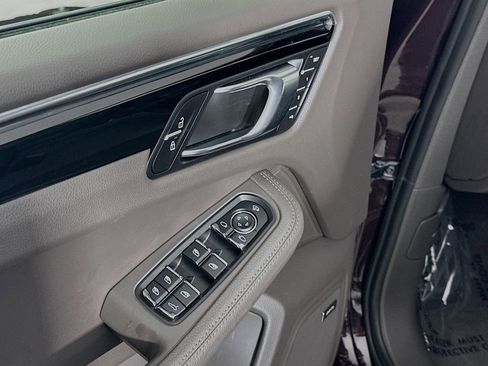 New 2026 Porsche Macan Turbo AWD/4WD image 19