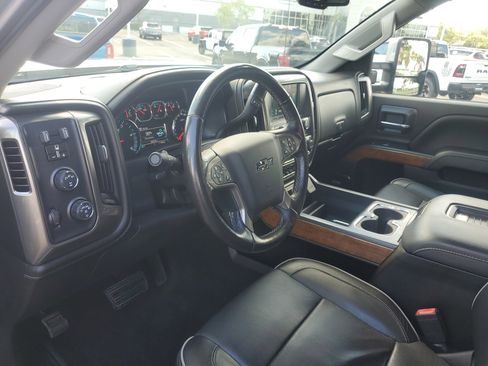 Used 2018 Chevrolet Silverado 3500 High Country w/ Duramax Plus Package AWD/4WD image 10