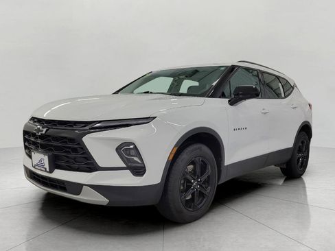 Used 2023 Chevrolet Blazer LT w/ Midnight/Sport Edition image 13