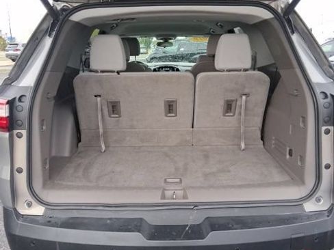 Used 2019 Chevrolet Traverse LT w/ LPO, Cargo Package AWD/4WD image 18