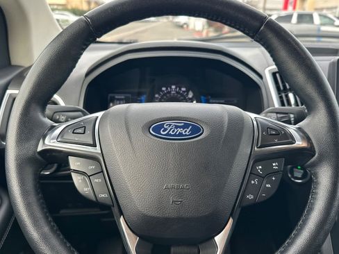 Certified 2024 Ford Edge Titanium image 24