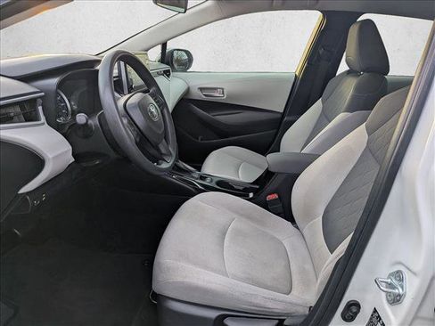 Used 2020 Toyota Corolla LE w/ Carpet Mat Package (TMS) image 20