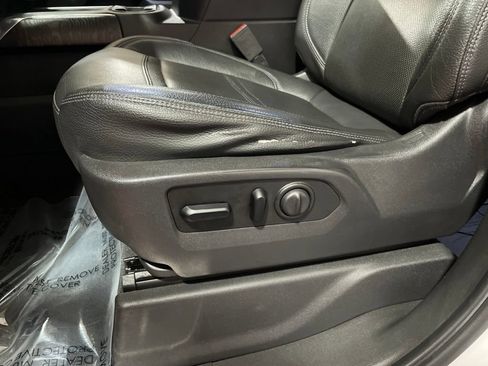 Used 2019 GMC Sierra 1500 Denali w/ Denali Ultimate Package AWD/4WD image 18