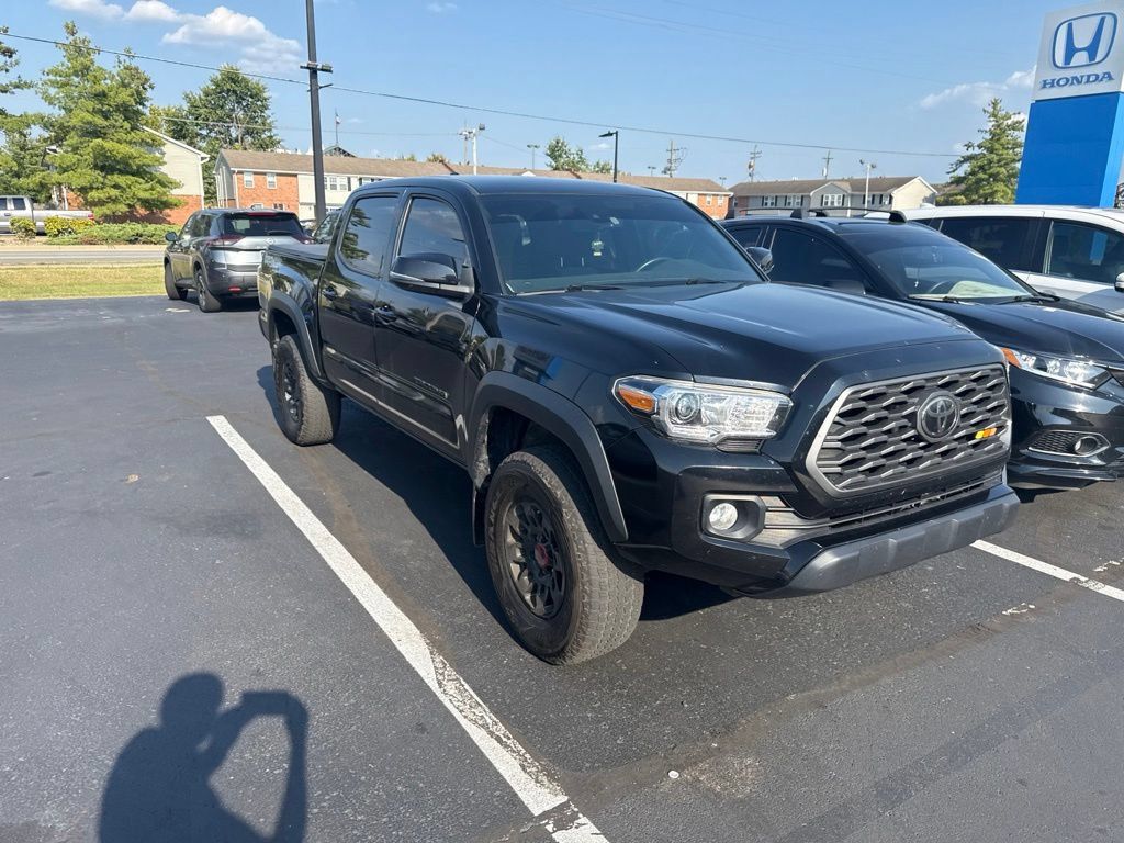 Used 2021 Toyota Tacoma TRD Off-Road AWD/4WD image 17