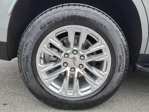 Used 2024 GMC Yukon SLT image 8