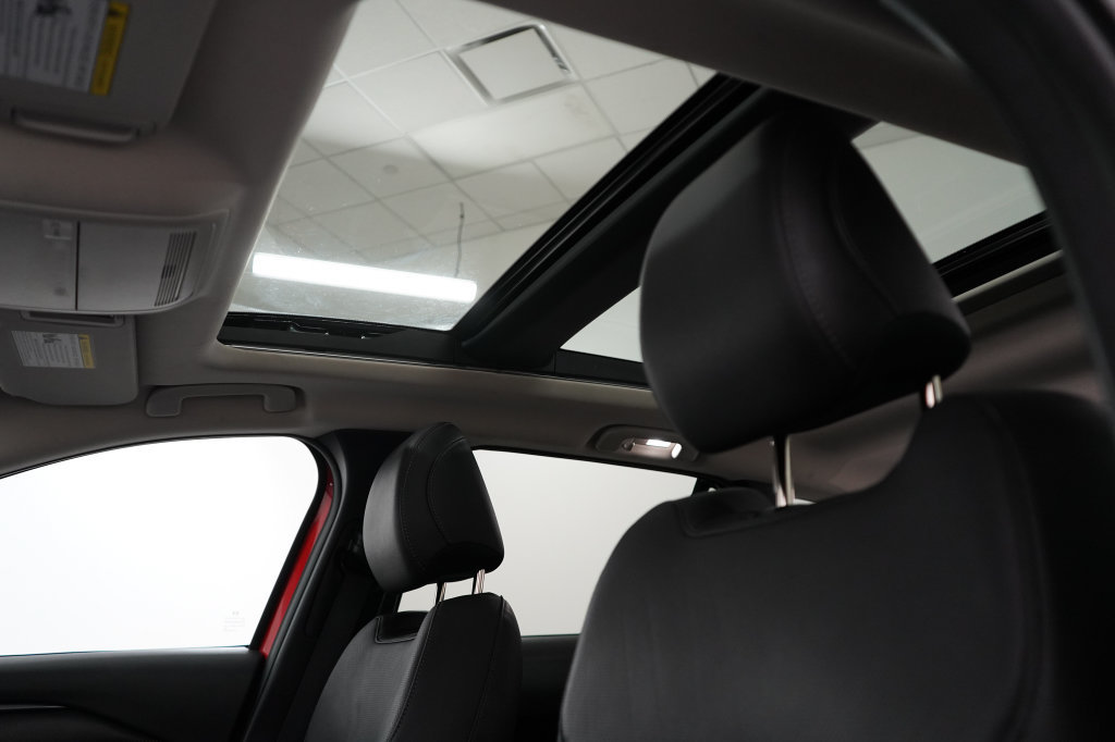 Used 2025 MAZDA CX-50 AWD 2.5 S w/ Premium Plus Pkg image 16