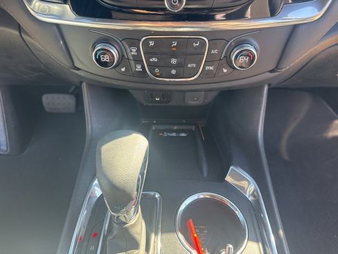 Used 2023 Chevrolet Traverse LT w/ Midnight/Sport Edition image 25