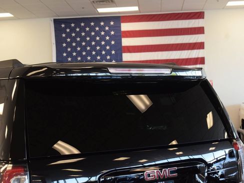 Used 2018 GMC Yukon XL SLT AWD/4WD image 26