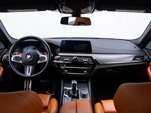 Used 2019 BMW M5 image 9