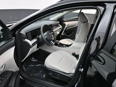 Used 2025 Hyundai Tucson SEL image 12
