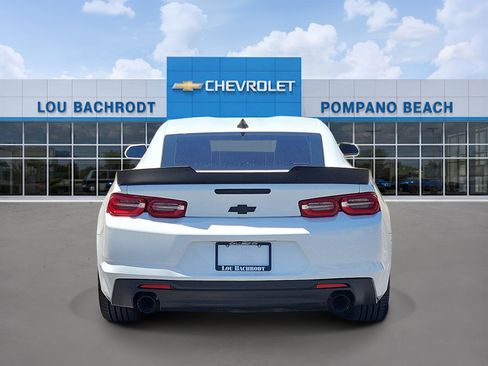 Used 2019 Chevrolet Camaro LT RWD image 4