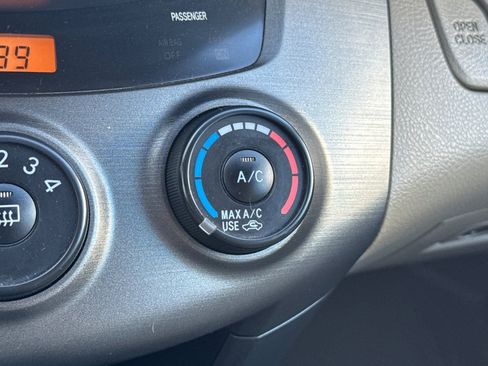 Used 2010 Toyota RAV4 4WD image 29