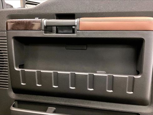 Used 2015 Ford F250 Platinum image 23