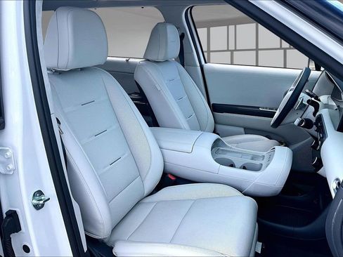 Used 2026 Hyundai Palisade Calligraphy FWD image 28
