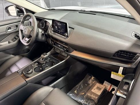 New 2026 Nissan Rogue Dark Armor AWD/4WD image 25