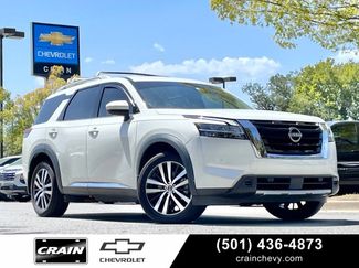 Used 2023 Nissan Pathfinder Platinum w/ Cargo Package FWD video 1