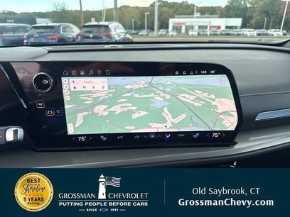 New 2027 Chevrolet Traverse LT