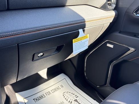 Used 2026 GMC Sierra 2500 AT4 w/ AT4 Premium Plus Package image 25