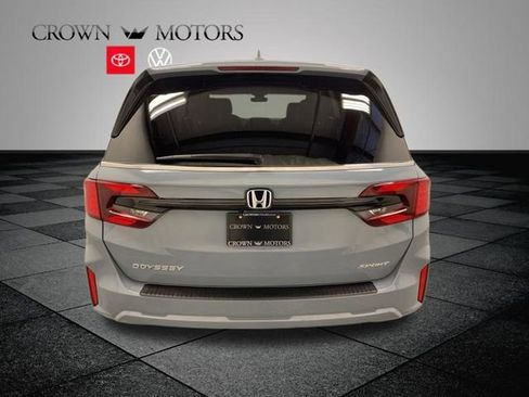 Used 2025 Honda Odyssey Sport-L image 5