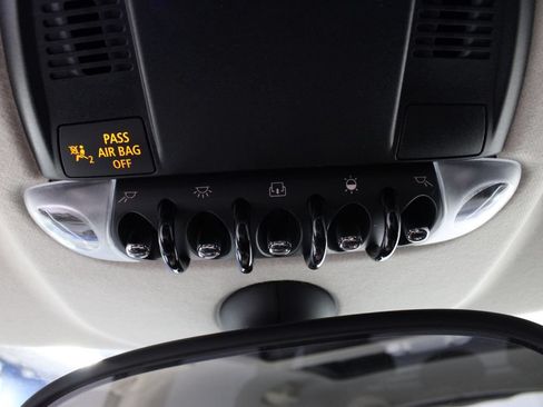 Used 2016 MINI Cooper Countryman FWD image 32
