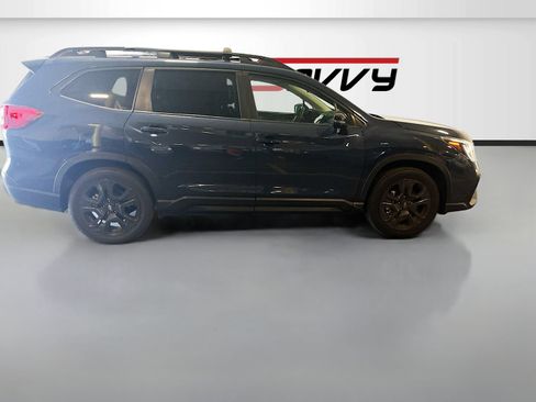 Used 2023 Subaru Ascent Onyx Edition AWD/4WD image 8