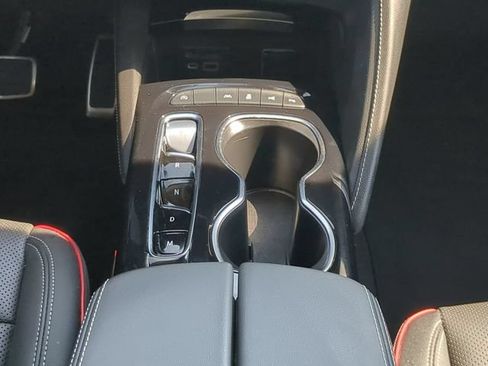 Used 2022 Buick Envision Essence w/ Technology Package II FWD image 16