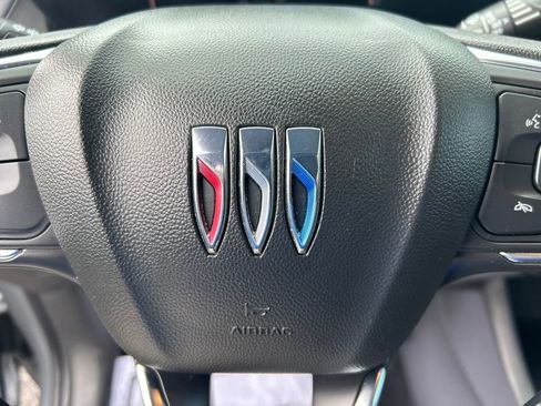 Used 2025 Buick Encore GX Preferred FWD image 13