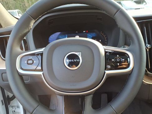 New 2026 Volvo XC60 B5 Core w/ Climate Package image 22