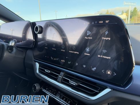 New 2026 Chevrolet Equinox EV LT image 12