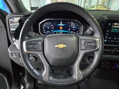 Used 2025 Chevrolet Silverado 1500 LT AWD/4WD image 35