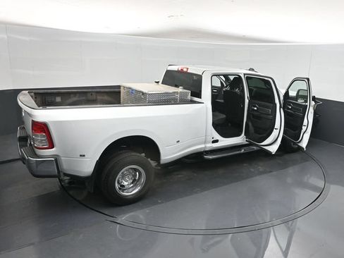 Used 2024 RAM 3500 Big Horn AWD/4WD image 59