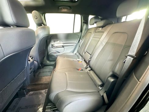 Certified 2025 Mercedes-Benz GLB 250 image 23