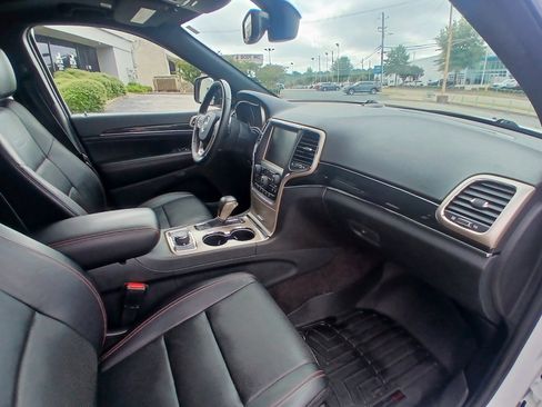 Used 2017 Jeep Grand Cherokee Limited 75th Anniversary image 43