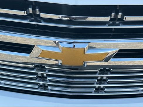 Certified 2024 Chevrolet Suburban Premier AWD/4WD image 38