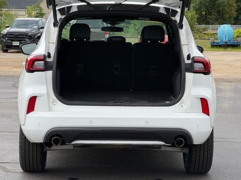 Used 2023 Ford Escape ST-Line w/ Tech Pack #1 AWD/4WD image 30