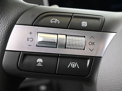 New 2026 Hyundai Tucson Blue SE image 24