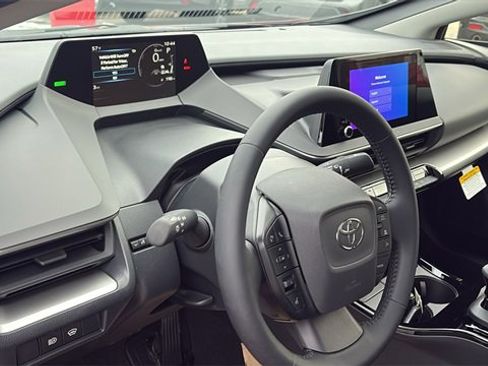 New 2026 Toyota Prius LE image 10