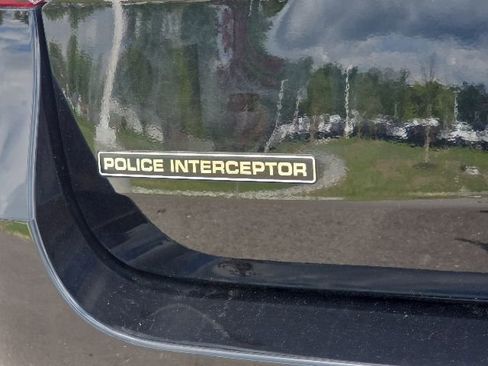 Used 2020 Ford Explorer 4WD Police Interceptor image 10