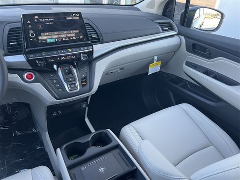 New 2026 Honda Odyssey EX-L image 18