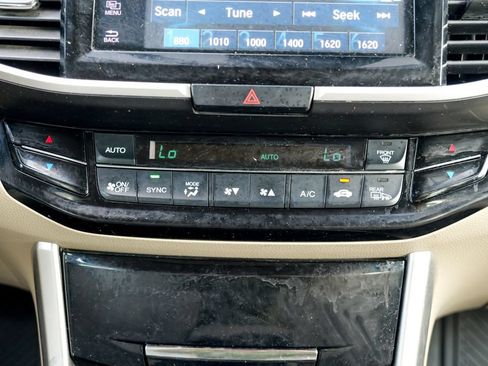 Used 2016 Honda Accord EX image 49