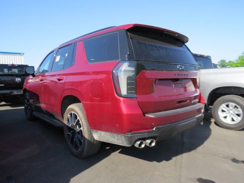 Used 2025 Chevrolet Tahoe RST w/ Advanced Technology Package AWD/4WD image 4