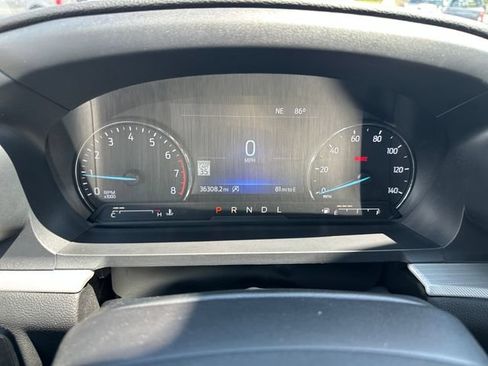 Used 2023 Ford Explorer XLT w/ Equipment Group 202A AWD/4WD image 37