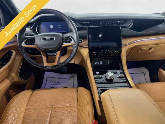 Used 2024 Jeep Grand Cherokee Summit AWD/4WD image 23