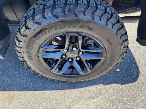 Used 2020 Chevrolet Silverado 1500 LT Trail Boss AWD/4WD image 39